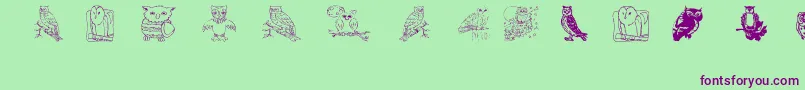 Aez Owls For Traci-Schriftart – Violette Schriften auf grünem Hintergrund