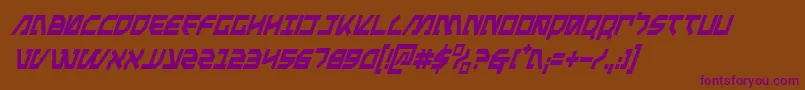 MetalStormCondensedItalic-fontti – violetit fontit ruskealla taustalla