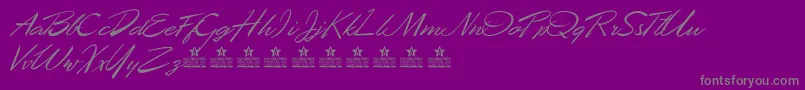 Weitere Informationen zur DesertQueenPersonalUse-Schriftart DesertQueenPersonalUse-Schriftart – Graue Schriften auf violettem Hintergrund
