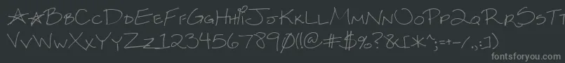 Lisätietoja Kksxysra-fontista Kksxysra-fontti – harmaat kirjasimet mustalla taustalla