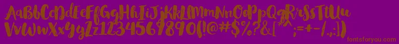 GlamourbrushRegular-Schriftart – Braune Schriften auf violettem Hintergrund