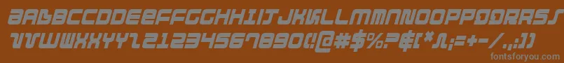 DirektorCondensedItalic-fontti – harmaat kirjasimet ruskealla taustalla