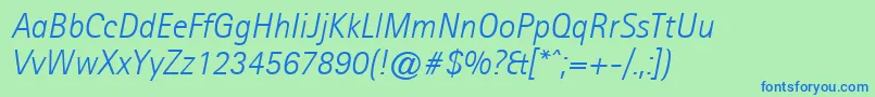 Czcionka AgfarotissansseriflightItalic – niebieskie czcionki na zielonym tle