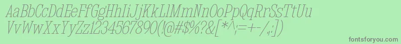 KingsbridgeCdUlIt-fontti – harmaat kirjasimet vihreällä taustalla