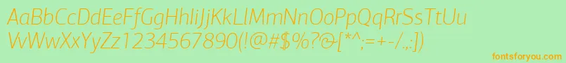 PfagorasansproThinitalic-Schriftart – Orangefarbene Schriften auf grünem Hintergrund