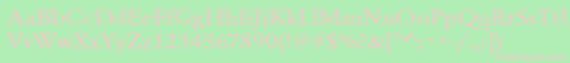Urwgaramondtmedextwid-fontti – vaaleanpunaiset fontit vihreällä taustalla
