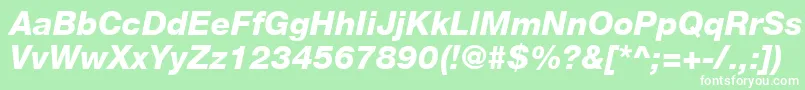HelveticaLt86HeavyItalic-fontti – valkoiset fontit vihreällä taustalla