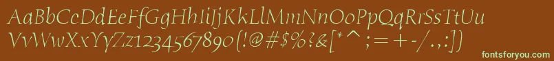 HumanaSerifItcLightItalic-Schriftart – Grüne Schriften auf braunem Hintergrund