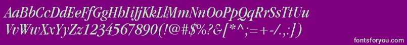 Weitere Informationen zur ItcGaramondLtBookCondensedItalic-Schriftart ItcGaramondLtBookCondensedItalic-Schriftart – Grüne Schriften auf violettem Hintergrund