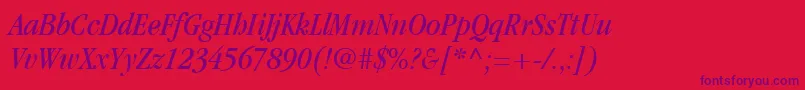 Czcionka ItcGaramondLtBookCondensedItalic – fioletowe czcionki na czerwonym tle