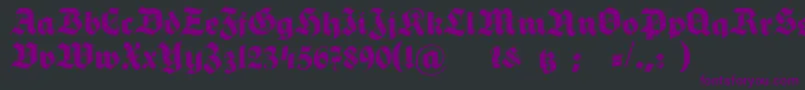Czcionka HermannGotischNormalc – fioletowe czcionki na czarnym tle