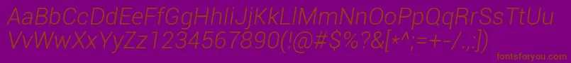 RobotoLightItalic-fontti – ruskeat fontit violetilla taustalla