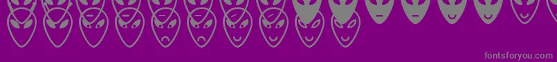 AlienFacesSt-Schriftart – Graue Schriften auf violettem Hintergrund