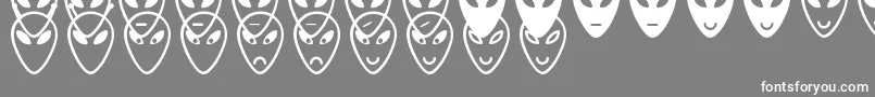 フォントAlienFacesSt – 灰色の背景に白い文字