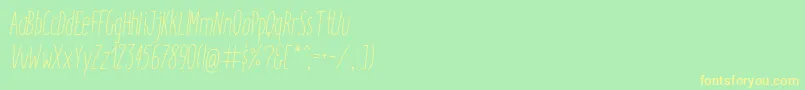 ItaloLightItalic Font – Yellow Fonts on Green Background