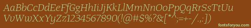 フォントTangerserifwideulLightitalic – 緑色の文字が茶色の背景にあります。