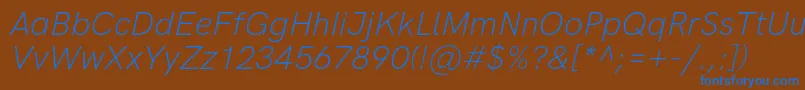 HkgroteskLightlegacyitalic-Schriftart – Blaue Schriften auf braunem Hintergrund