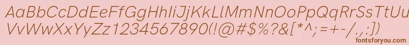 フォントHkgroteskLightlegacyitalic – ピンクの背景に茶色のフォント