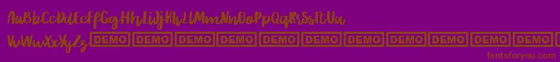 Police Rither – polices brunes sur fond violet