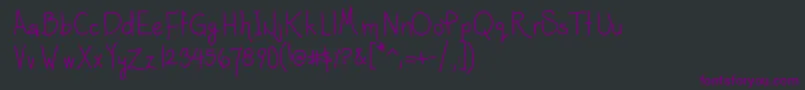 Czcionka Sarascribbles – fioletowe czcionki na czarnym tle