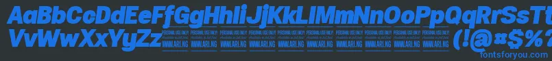 Más sobre la fuente SpecifypersonalNormblackitalic fuente SpecifypersonalNormblackitalic – Fuentes Azules Sobre Fondo Negro