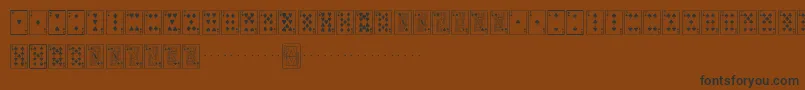 フォントPlayingcardsRegular – 黒い文字が茶色の背景にあります