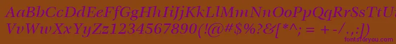ItcVeljovicLtMediumItalic-Schriftart – Violette Schriften auf braunem Hintergrund