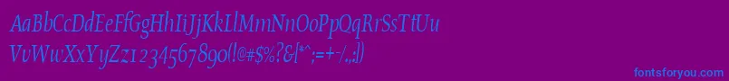 フォントOldstylecondensedItalic – 紫色の背景に青い文字