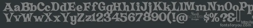 CrazyHarold-fontti – harmaat kirjasimet mustalla taustalla