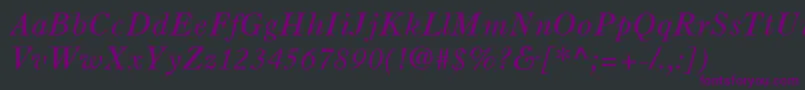 フォントOldStyle7LtItalic – 黒い背景に紫のフォント