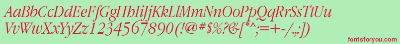 GaramondnarrowettItalic Font – Red Fonts on Green Background