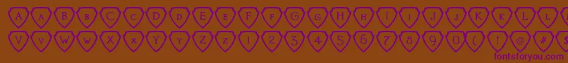 Fonte KnightsQuestShielded – fontes roxas em um fundo marrom