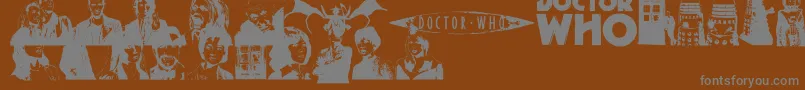 fuente DoctorWho2006 – Fuentes Grises Sobre Fondo Marrón