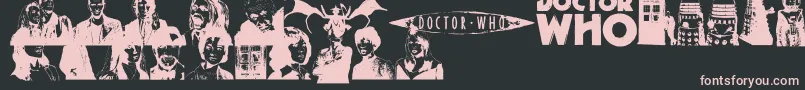 Czcionka DoctorWho2006 – różowe czcionki na czarnym tle