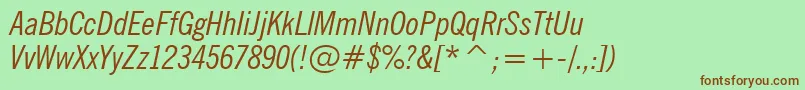 フォントNewsGothicCondensedItalicBt – 緑の背景に茶色のフォント