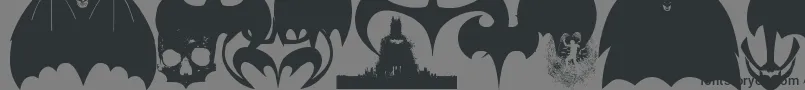 フォントBatmanEvolutionLogoFontG – 黒い文字の灰色の背景