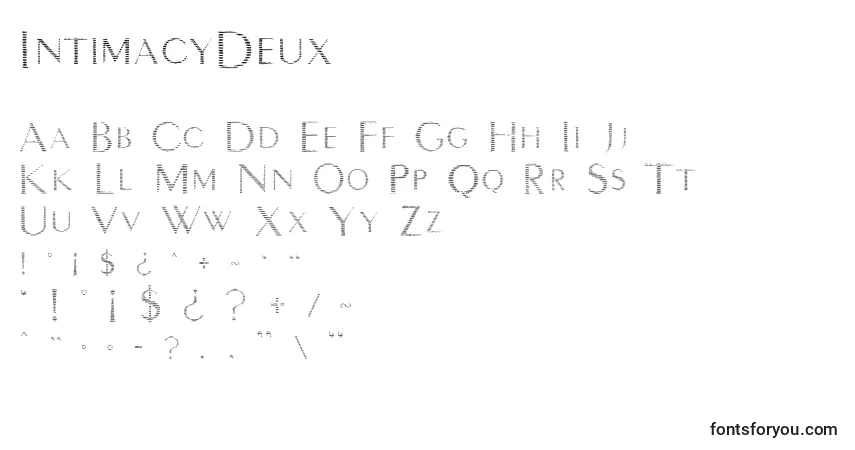 A fonte IntimacyDeux – alfabeto, números, caracteres especiais