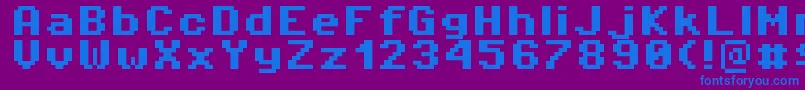 Fonte Pixeloperator8Bold – fontes azuis em um fundo violeta