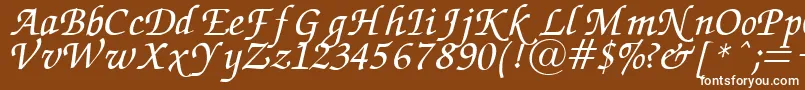 ZapfChanceryItalic-fontti – valkoiset fontit ruskealla taustalla