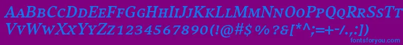 Czcionka CompatilExquisitLtComBoldItalicSmallCaps – niebieskie czcionki na fioletowym tle